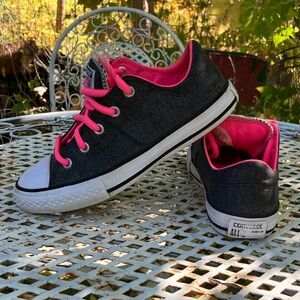 HOT PINK & Grey Converse AllStar sneakers, Jr 2